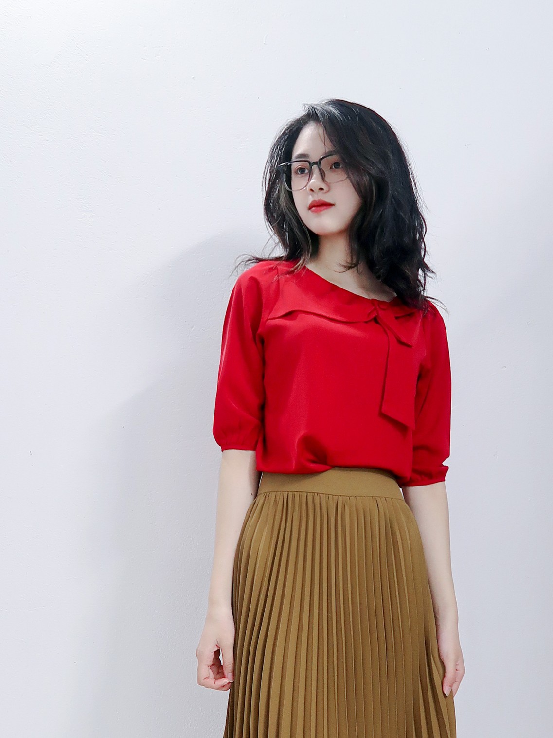 Áo sơ mi cổ nơ tay lỡ Đỏ đô S