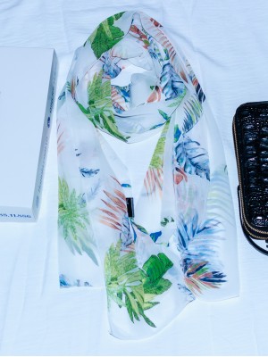 Khăn choàng Trắng 918