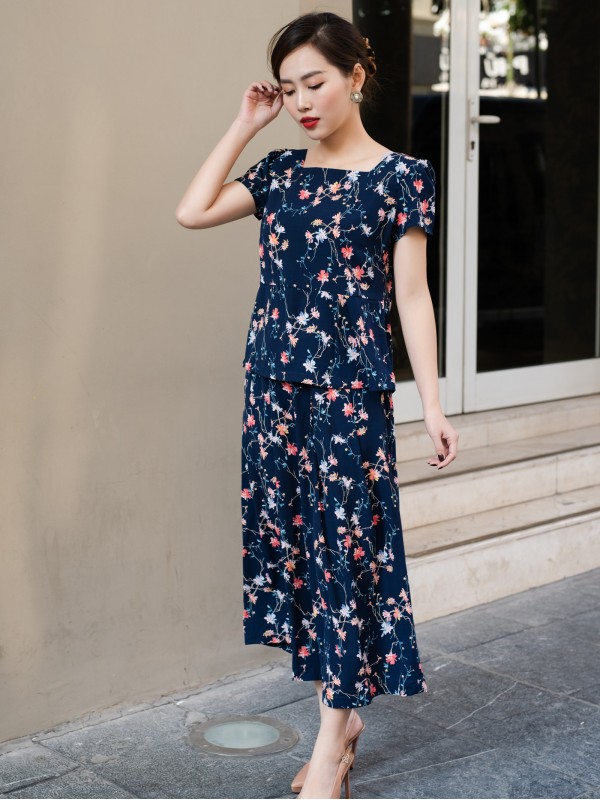 Bộ trung niên cổ vuông hoa dây 2XL