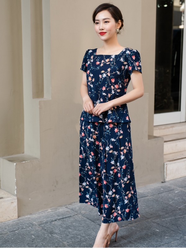 Bộ trung niên cổ vuông hoa dây 2XL