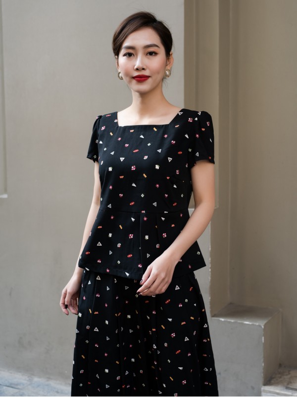 Bộ trung niên cổ vuông tam giác  2XL