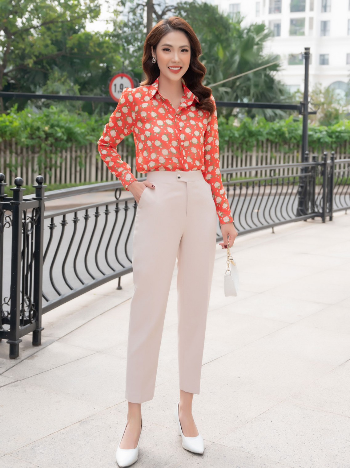 Áo sơ mi cổ bẻ Hoa đỏ XL