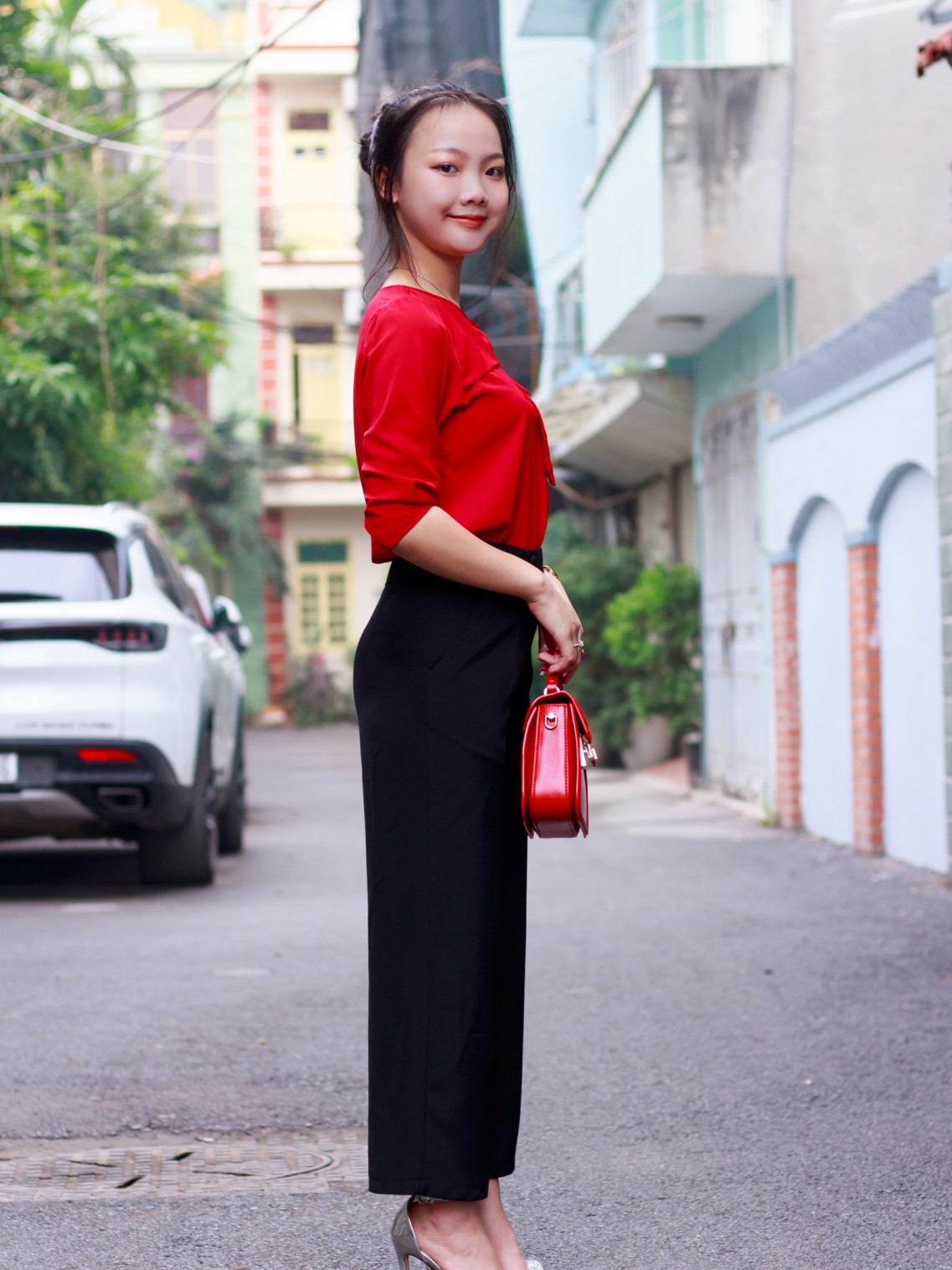 Áo sơ mi cổ nơ tay lỡ Đỏ đô S