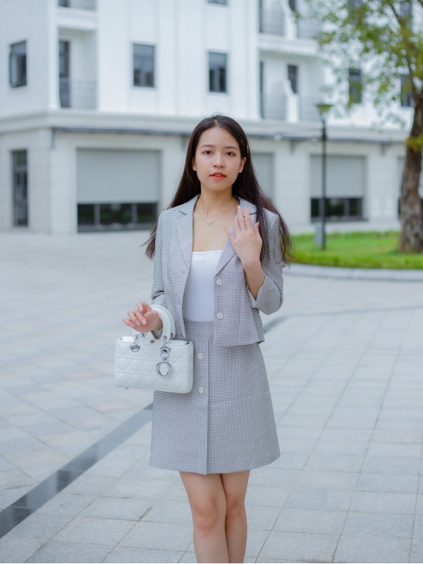 Chân váy Limen Dáng A Sọc Trắng S