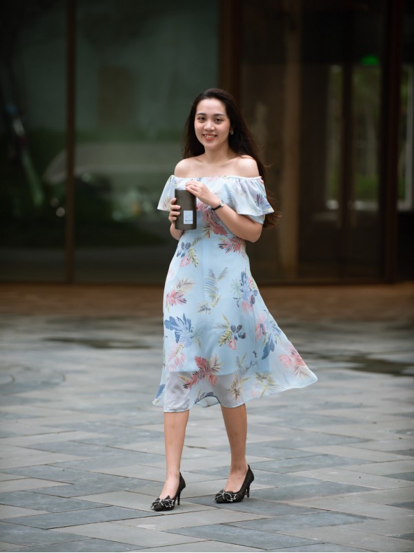 Váy trễ vai Da trời L