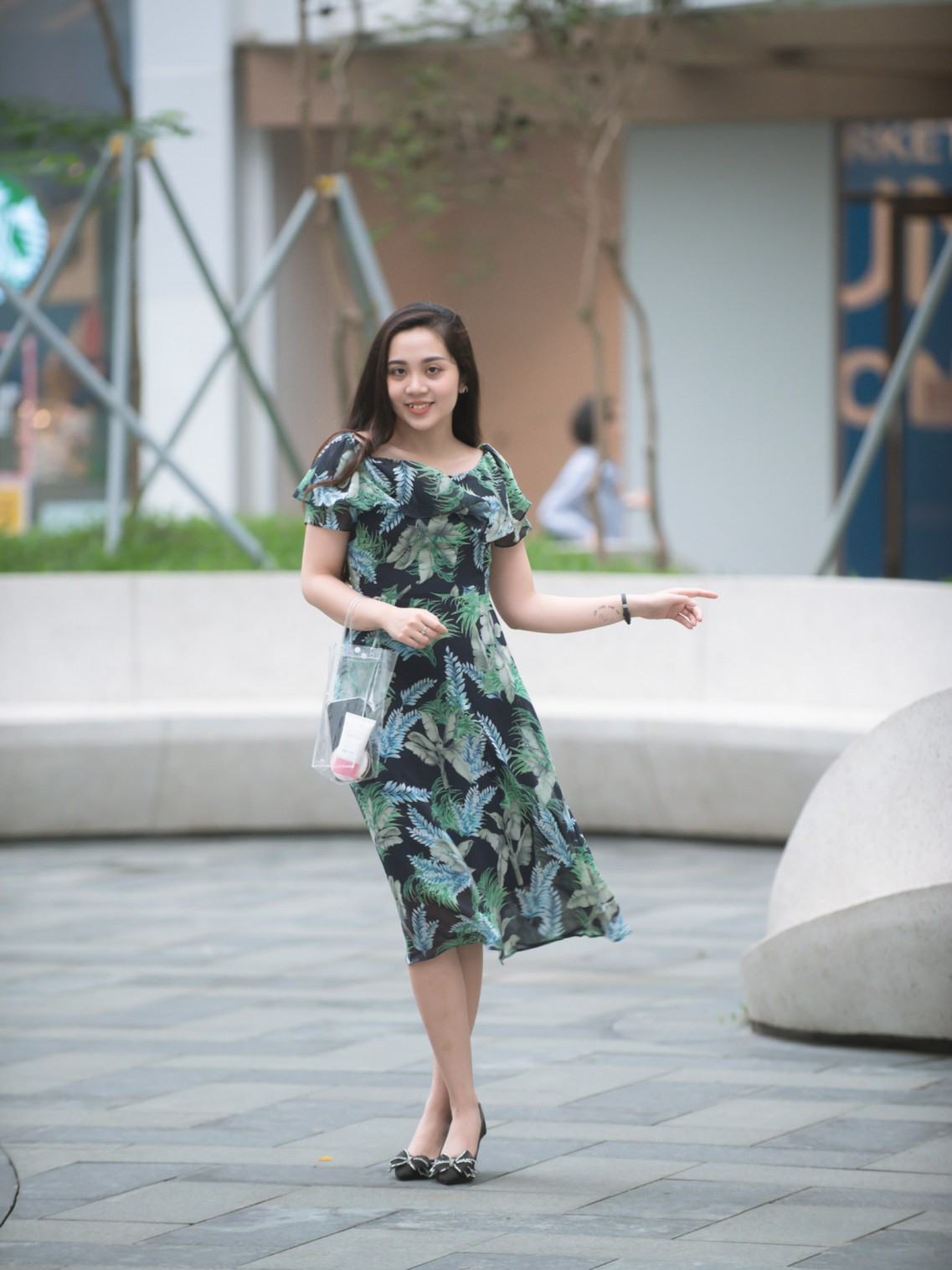 Váy trễ vai Xanh đen S