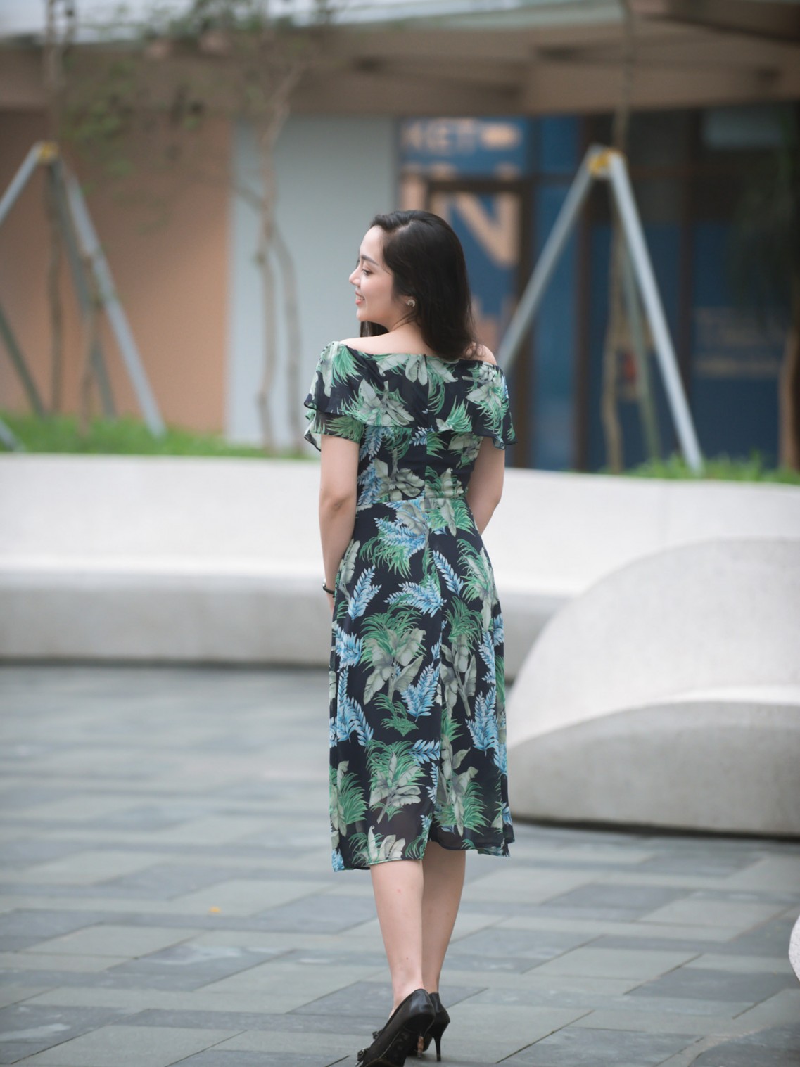 Váy trễ vai Xanh đen S