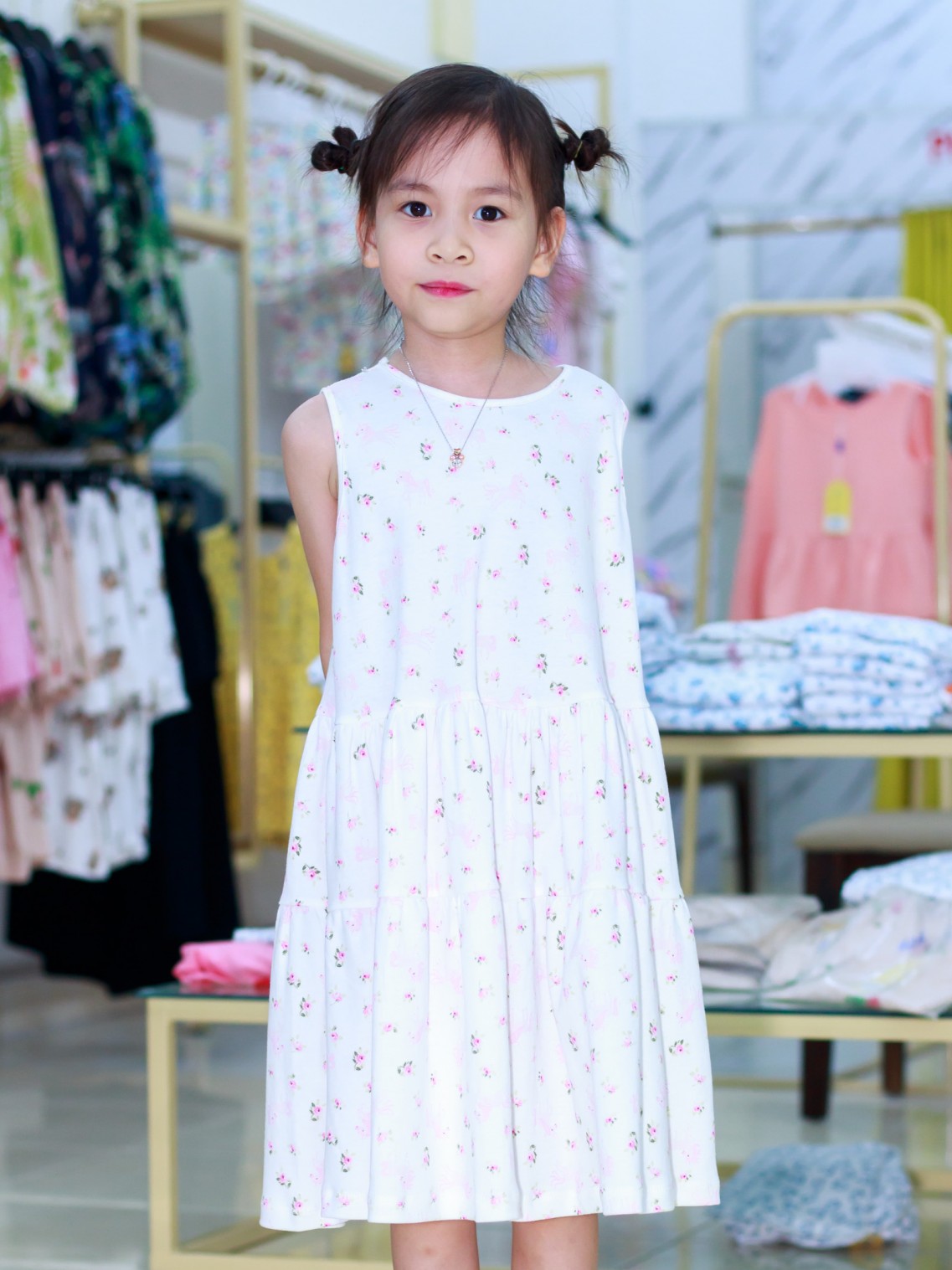 Váy 2 tầng Trắng Pony 130